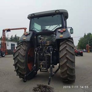 [Hot Item] 6 Cylinder Diesel Engine 240HP Tractor with Backhoe and Loader