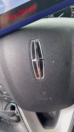 How to Start Your Lincoln With a Dead Key Fob