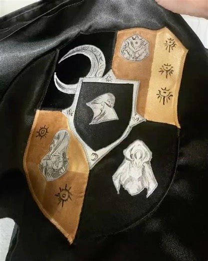 Making Claude's Badge from Fire Emblem