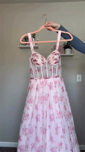 Step into the spotlight—your perfect prom look awaits! | David's Bridal