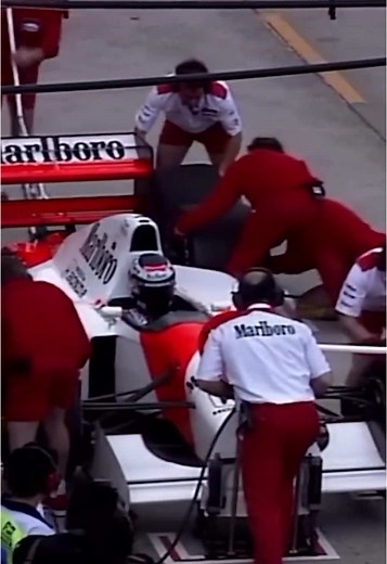 Ayrton Senna in the McLaren Honda at the Suzuka F1 GP - 1992. It was his fifth season with the team, though the MP4/7A car that year was less competitive than previous McLaren models, primarily due to the dominance of Williams with their advanced FW14B. Ayrton unfortunatley finished a DNF in this race. #senna #ayrtonsenna #f1 #formula1 #formulaone #mclaren #mclarenf1 #honda #racing #marlboro #fyp