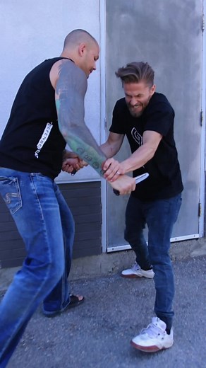 What To Do In A Knife Fight #budobrothers #martialarts #jkd #jeetkunedo #fma #filipinomartialarts #kali #arnis #escrima #knife #kravmaga #karate @Self Defense with Kevin Goat