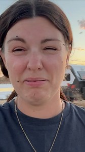 📍The Oodnadatta Beautiful sunsets and solitude, but WOWEE those flies were NEXT LEVEL friendly!! 🪰😅 | Wild Touring