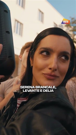 Serena Brancale, Levante e Delia "Al mio paese"! 💃