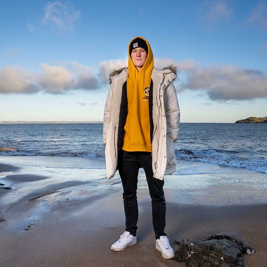 Testo e traduzione Wellerman (Sea Shanty), Nathan Evans