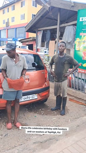 Mama Efe celebrates birthday with hawkers and car washers at TopHigh, Ksi. #NhyiraSports | Nhyira 104.5 FM