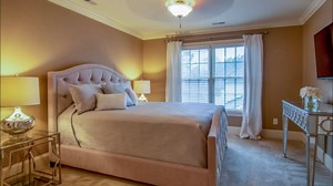 E11 Led Bulbs Dimmable 120V 50W Halogen Equivalent, T3 T4 Mini Candelabra Base JDE11 Led Bulb, 4000K Natural White 5W 500lm E11 Bulb for Chandeliers,Ceiling Fan, Table Lamps, Cabinet Lighting,4Pack