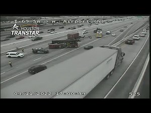 3-vehicle crash has inbound traffic stalled on Southwest Freeway at W. Airport