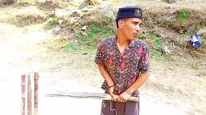 फ्लो बनाने बॉलर गया 5 km दूर। 1 में 6 रन बन पाएंगे 😱😁😂 Script &Video - Aryan Banaik #phadicreater #हिमाचल #comedyvideosfunny #पहाड़ी #pahadiculture #क्रिकेट #कॉमेडी | Phadi Creater