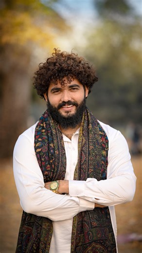 Portrait Photography | Shubham Das on Instagram: "Rate The Look 🔥🤘🏼!! || Stranger Portraits || Trending song ke sath new reel kaisa laga 👀 #streetphotography #viral #stranger #photography #trending"