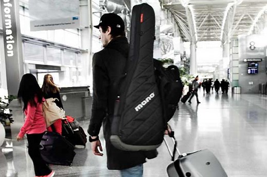 Review: Mono M80 Vertigo Gig Bag and Guitar Tick