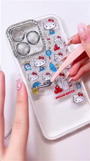 An absolutely satisfying crafting process for this crystal-clear Hello Kitty case! #diy #phonecase