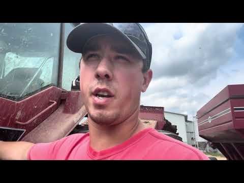Hauling Manure, stacking bales, and hauling some cattle on a 350 cow Dairy!