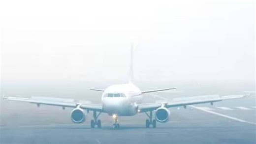 13 flights delayed at Kolkata airport due poor visibility caused by fog