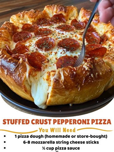 55K views · 402 reactions | 燎 Stuffed Crust Pepperoni Pizza ✨ Cheese-filled crust, mozzarella, and zesty pepperoni make this baked classic perfection. INGREDIENTS: 1 pizza dough (homemade or store-bought) 6-8 mozzarella string cheese sticks ...... Full Recipe in Coʍmеոτ  | The Saucy Plate | Facebook