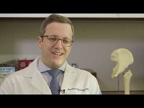 HSS Minute: Total Hip Replacement Surgery