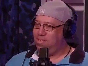 Howard Stern on Demand High Pitch Eric In Studio - video Dailymotion