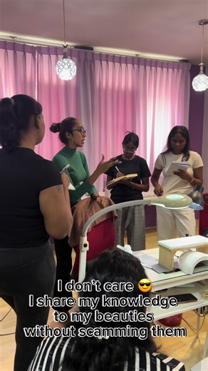 Master Nail Class: Perfect Your Nail Art Skills