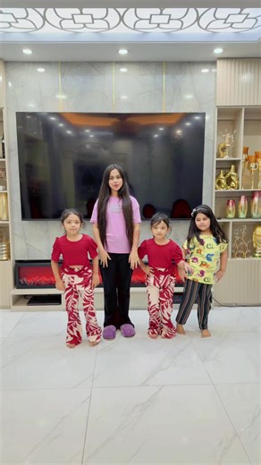 Pakhi gulo ki sundor kore dance kore🥰🥰#foryoupageofficiall #foryoupage #riyoofashion