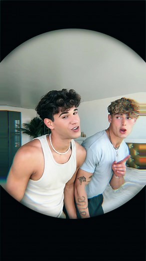 Professional moonwalkers 🥸😂 @ang3ll.garciaa #foryoupage #fyp #foryou