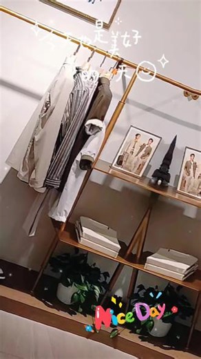 今晚6点直播不见不散#做衣服我是认真的 #一张照片说明你的专业 #为了生活都不容易 #用抖音记录人生 #努力工作的女人很美