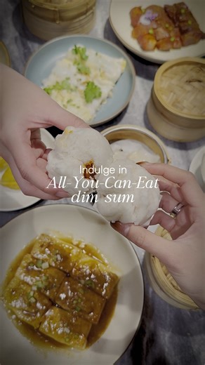 All-You-Can-Eat Dim Sum, Perfectly Enjoyed at Man Ho Bistro 🥟🥢 Every basket begins with carefully selected fresh ingredients, gently crafted and steamed with precision. Each bite feels warm, balanced, and comforting. This weekend, slow down over lunch, gather the family, and let the table fill with dim sum made to be shared. ✨ 🕚 11.00 AM – 3.00 PM 📅 Available Every Weekend เพลิดเพลินกับบุฟเฟต์ติ่มซำแบบไม่อั้น จากวัตถุดิบสดใหม่ ผ่านการปรุงอย่างพิถีพิถัน เพื่อให้รสชาติละมุน กลมกล่อม และอบอุ่นใ