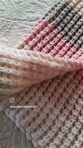 Lovely plush texture #waffledshellstitch #crochet