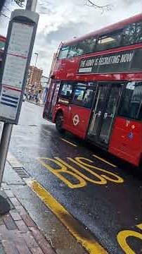 London Bus Ride in Rainy 🌧️ | Relaxing City Sounds☔️ Most Beautiful Streets of London