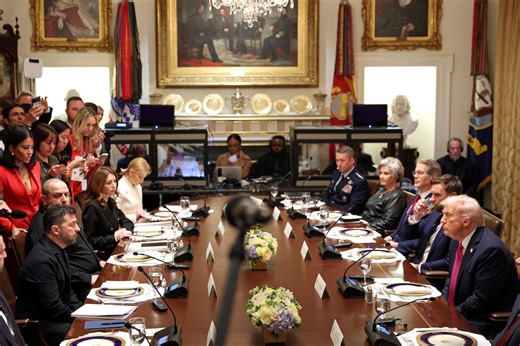 Trump y Putin cierran una reunión en Budapest, allanada por la retirada de Tomahawk a Ucrania