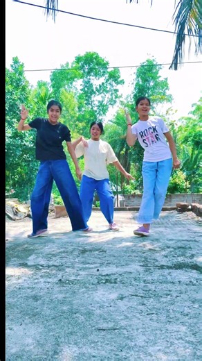 Dil Nashe Manali ❤️ girls Power Dance group 💓 please support 🙏🏻