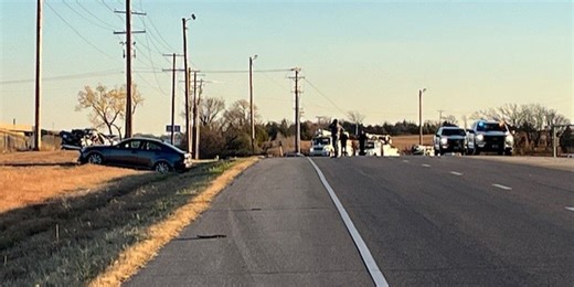 2 dead in crash near Pawnee and Woodlawn