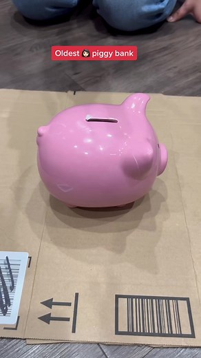 Teaching Kids to Save: Middlechild Piggy Bank Tips