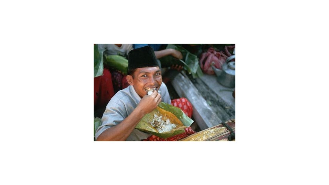 Kerapian saat makan