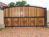 Pictures of Wood Fence Decor