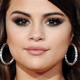 Images of Selena Gomez With Makeup
