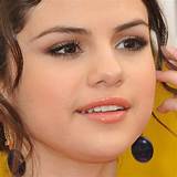 Selena Makeup Images