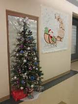Pictures of Holiday Office Door Decorating Ideas