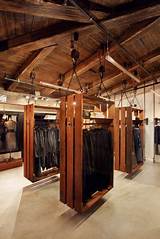 Wooden Boutique Clothing Racks Pictures