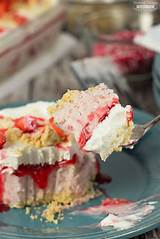 Images of Strawberry Cake Ice Cream