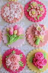 Flower Cupcake Toppers Images