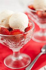 Images of Vanilla Ice Cream With Strawberries
