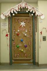 Simple Christmas Office Door Decorating Ideas Photos