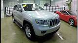 Pictures of Silver Jeep Grand Cherokee Laredo