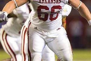 Nfl Draft In The 5th Round The Giants Select Mitch Petrus G Arkansas