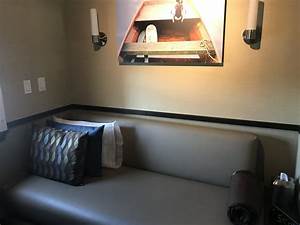 Minute Suites Dfw Terminal A Daybed Points With A Crew