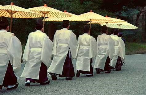 Cara Menghormati Para Pendeta Shinto Serta Budaya Shinto