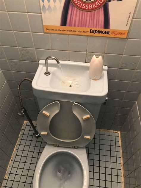 toilet dalam bahasa jepang