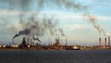 Pencemaran udara akibat industri