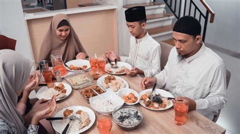 Sahur Ramadhan Indonesia