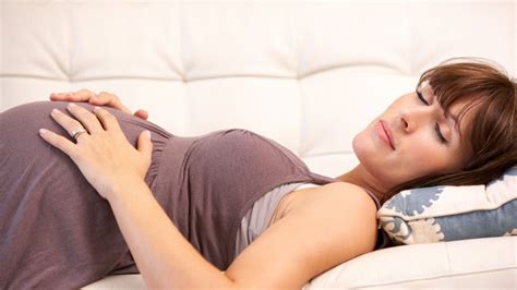 Tidur Telentang pada trimester pertama